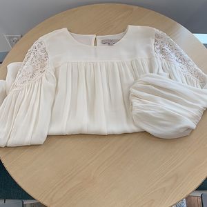 Flowy long sleeve cream top